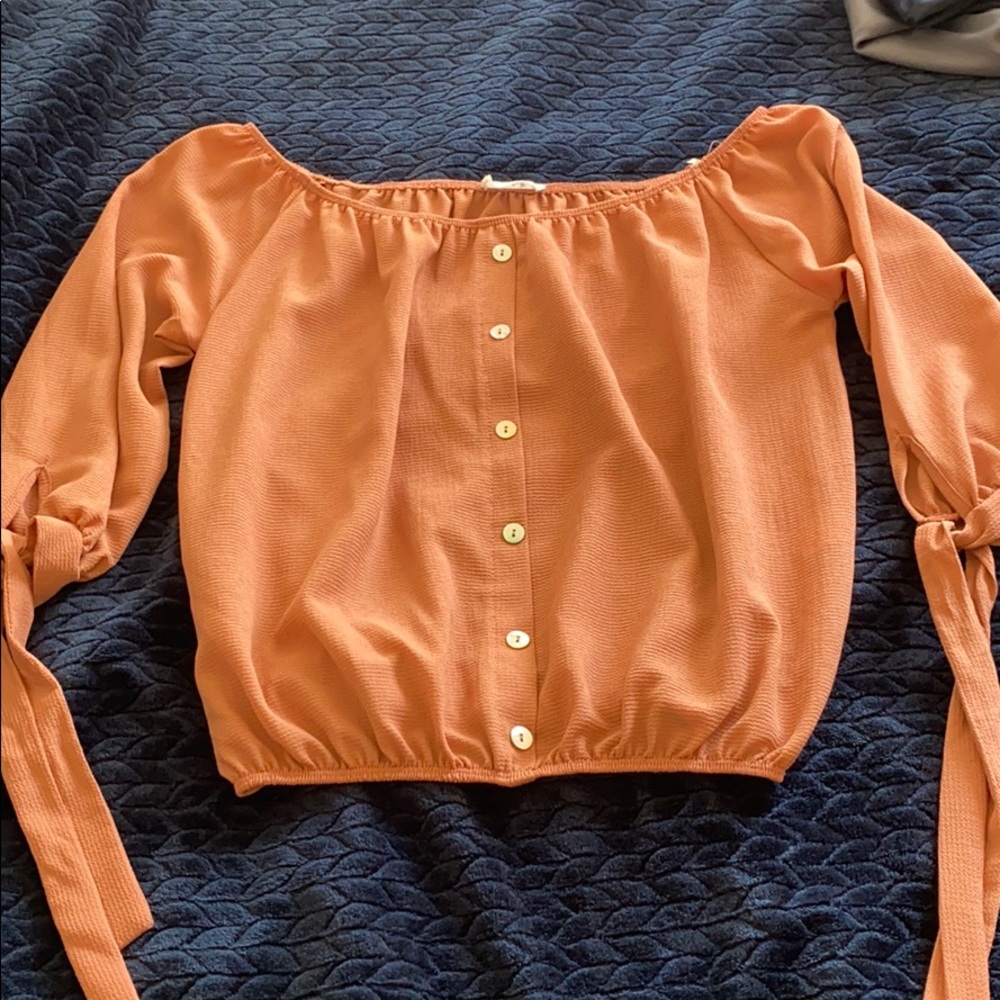 Adorable Salmon/Pink blouse